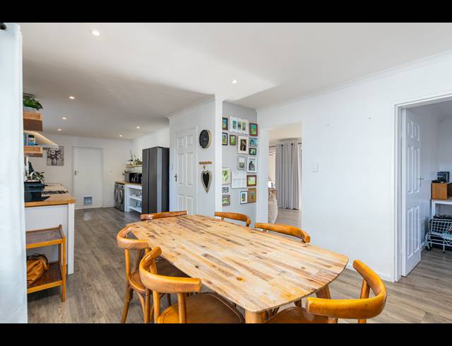 4 BEDROOM HOUSE FOR SALE IN FLAMINGO VLEI